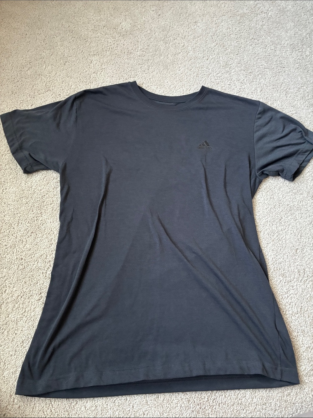 adidas Gray Short Sleeve Crew Neck Tee size M